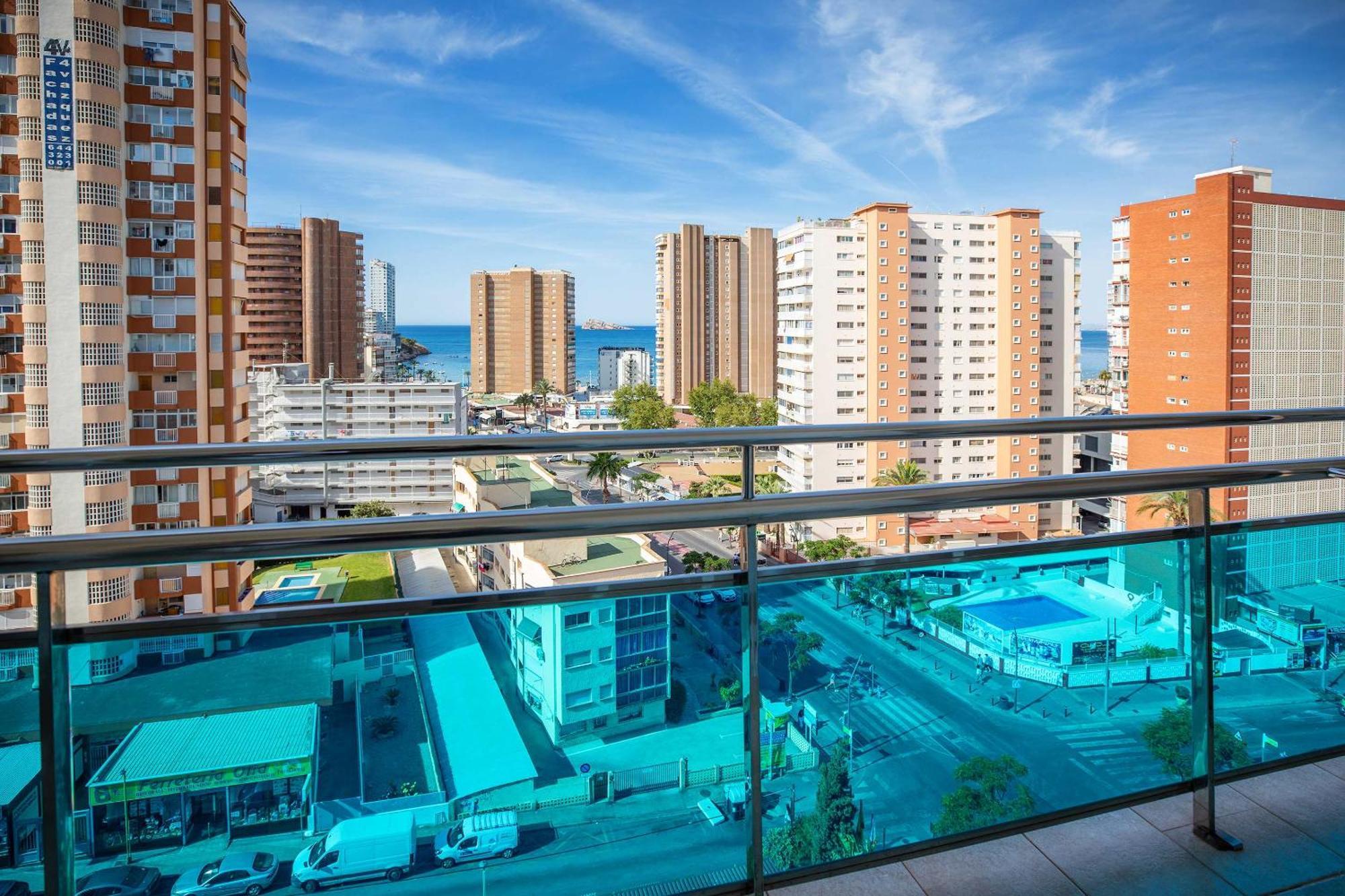 Hotel Servigroup Nereo Benidorm Rum bild